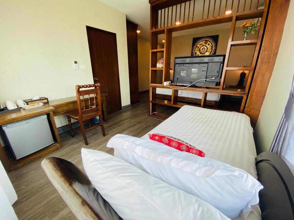 C Hotel Boutique And Comfort Чіангмай Екстер'єр фото